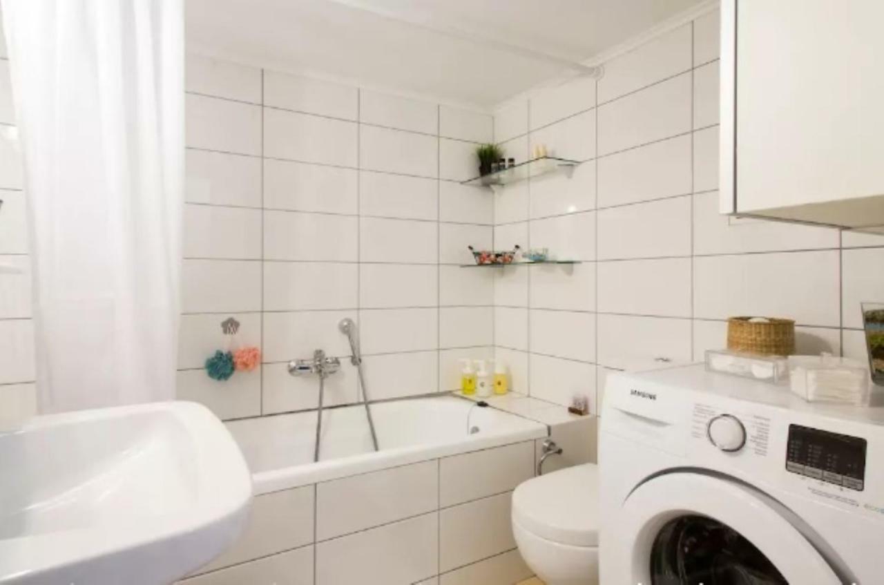 At Trendy Glyfada'S Center Apartman Athén Kültér fotó